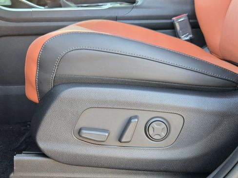 New 2026 Kia Carnival EX image 22