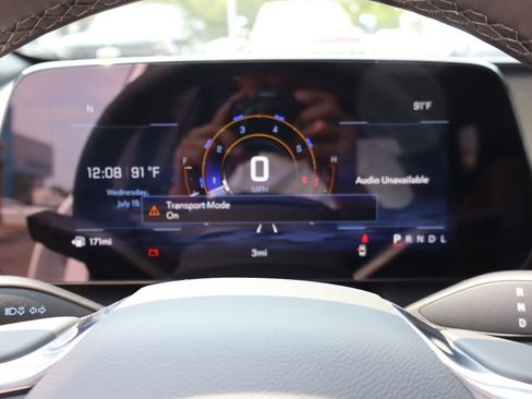 New 2027 Chevrolet Equinox LT w/ Convenience Package II FWD image 15