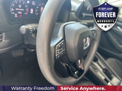 Used 2023 Honda Accord EX image 19