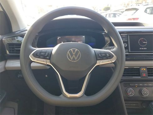 Certified 2022 Volkswagen Taos S image 25