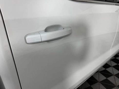 Used 2023 GMC Sierra 1500 SLE image 29