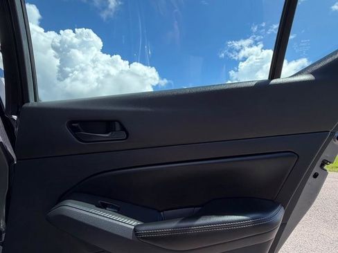 Used 2025 Nissan Altima 2.5 SV FWD image 16
