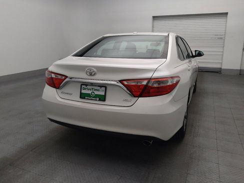 Used 2017 Toyota Camry XLE FWD image 7