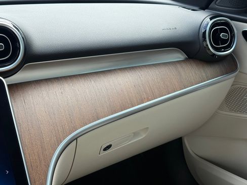 Used 2022 Mercedes-Benz C 300 Sedan image 18