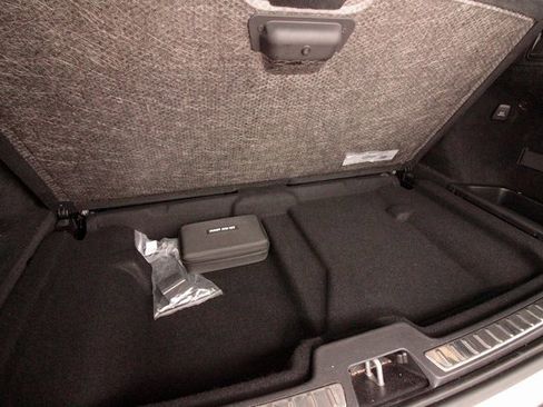 Used 2023 Volvo XC90 T8 Plus w/ Protection Package Premier image 12