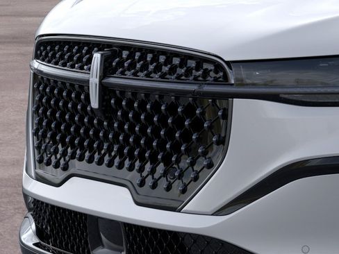 New 2026 Lincoln Nautilus Reserve AWD/4WD image 41