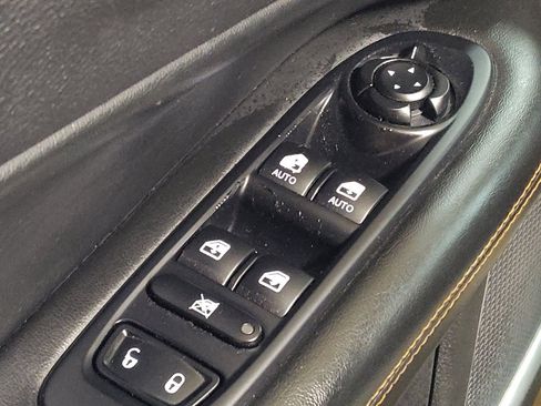 Used 2019 Jeep Compass Limited w/ Safety & Security Group image 27