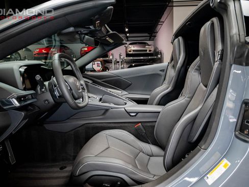 Used 2024 Chevrolet Corvette Stingray Coupe w/ Z51 Performance Package image 68