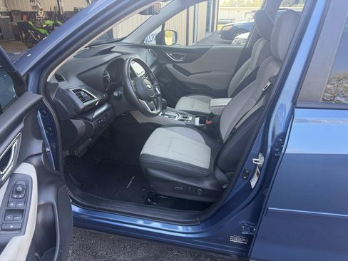 Used 2021 Subaru Forester Premium AWD/4WD image 9