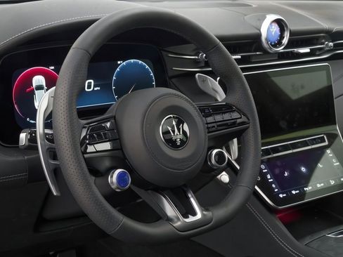 New 2025 Maserati Grecale Modena AWD/4WD image 8