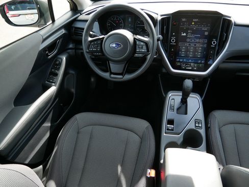 Used 2024 Subaru Crosstrek 2.0i Premium image 9