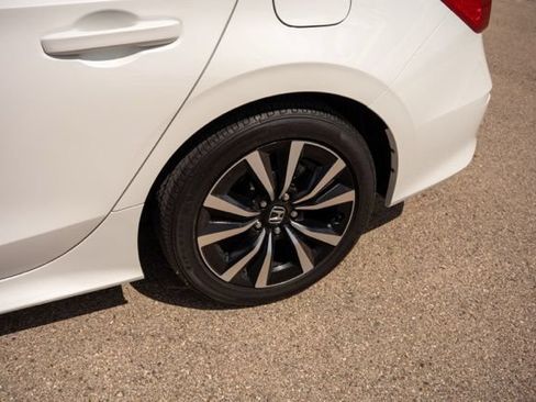 Used 2024 Honda Civic EX image 12