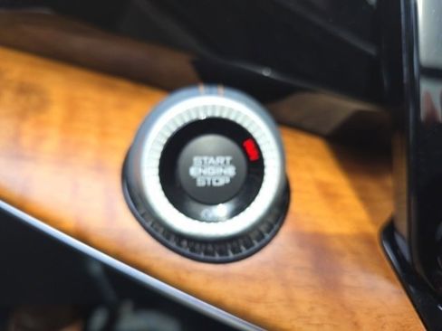 Used 2022 Jeep Grand Wagoneer Series II w/ Premium Group II image 22