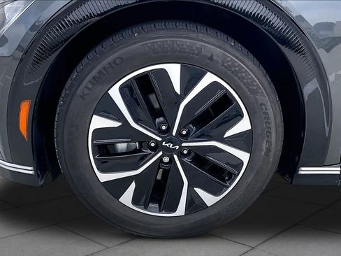 Used 2023 Kia EV6 Wind RWD image 9
