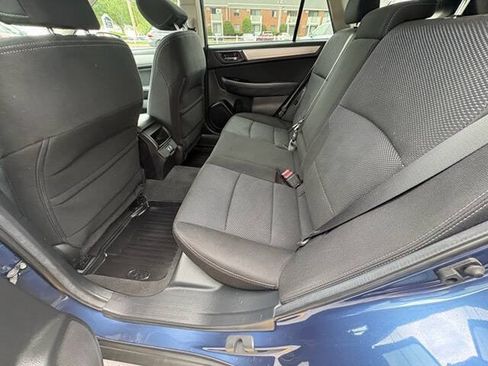 Used 2019 Subaru Outback 2.5i Premium AWD/4WD image 26