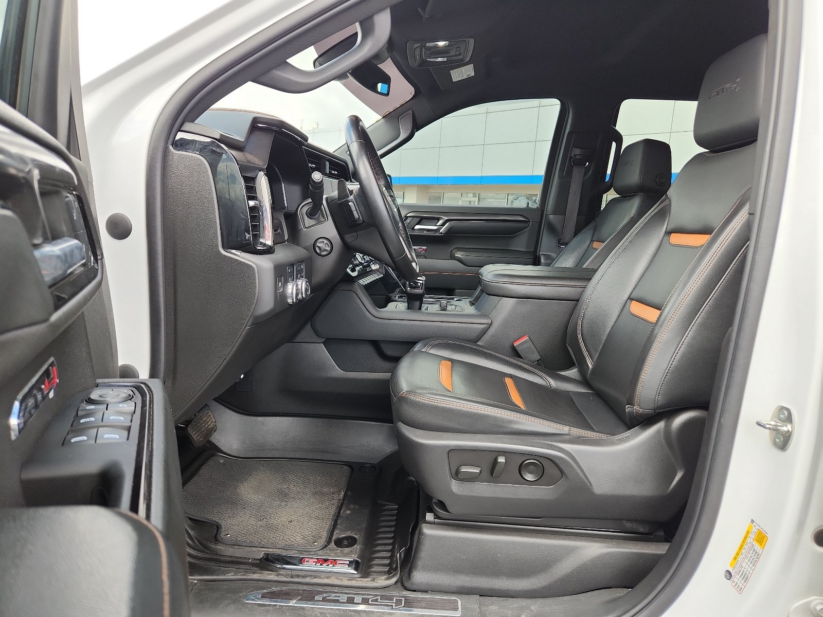 Used 2023 GMC Sierra 1500 AT4 w/ AT4 Preferred Package AWD/4WD image 14