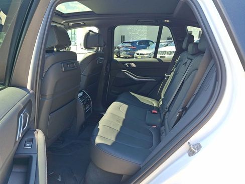 Used 2022 BMW X5 xDrive45e w/ M Sport Package AWD/4WD image 10