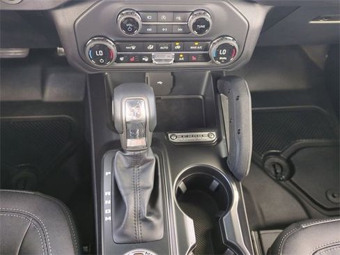 New 2025 Ford Bronco Badlands image 18