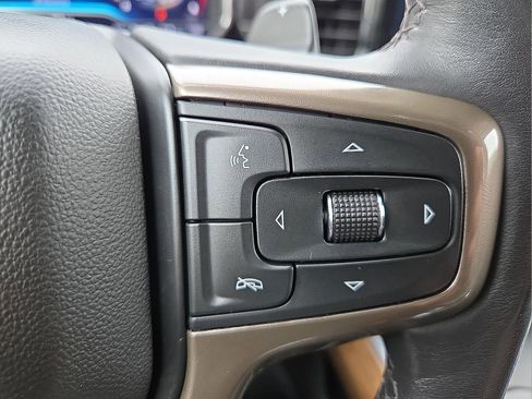 Certified 2023 Chevrolet Silverado 1500 High Country w/ Technology Package image 18