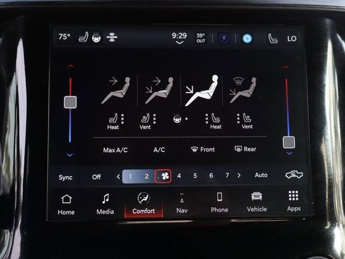 Used 2024 RAM 1500 Laramie image 30