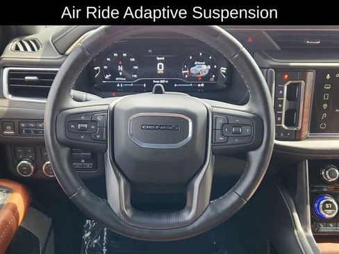 Used 2024 GMC Yukon XL Denali Ultimate AWD/4WD image 39