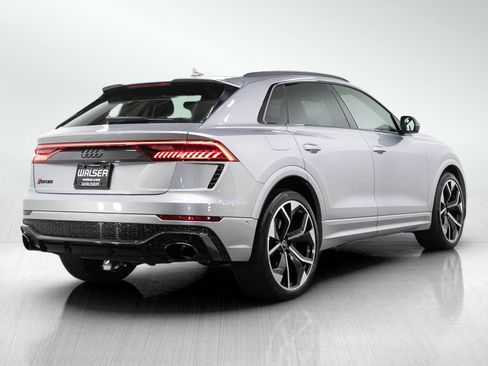 Used 2021 Audi RS Q8 w/ Carbon Optic Package AWD/4WD image 5