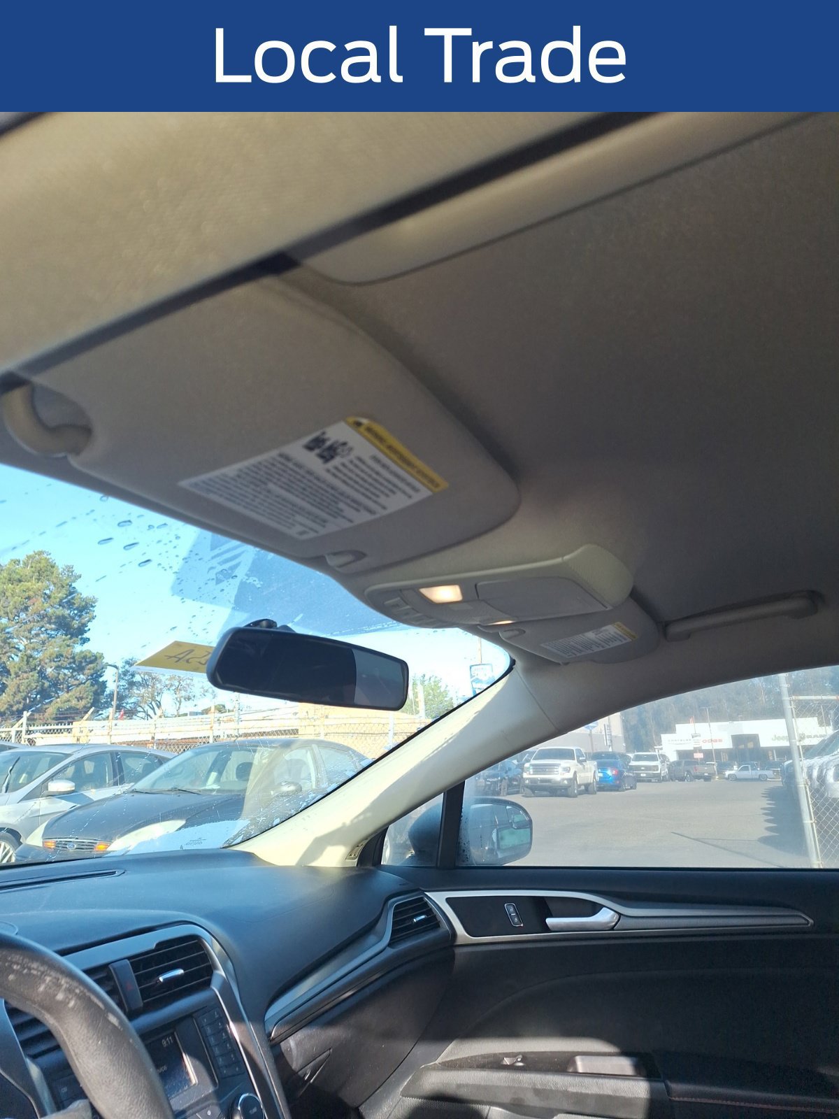 Used 2017 Ford Fusion SE FWD image 14