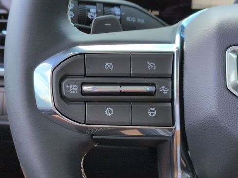 New 2026 GMC Acadia Denali w/ Super Cruise Package image 16