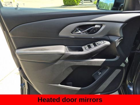 Used 2020 Chevrolet Traverse LT FWD image 23