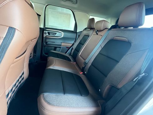 Used 2025 Ford Bronco Sport Outer Banks w/ Outer Banks Tech Package+ AWD/4WD image 15