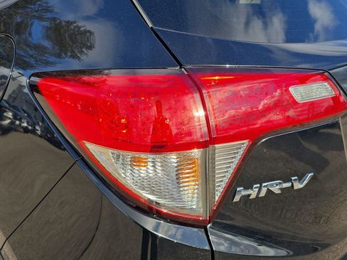 Used 2022 Honda HR-V EX-L image 32