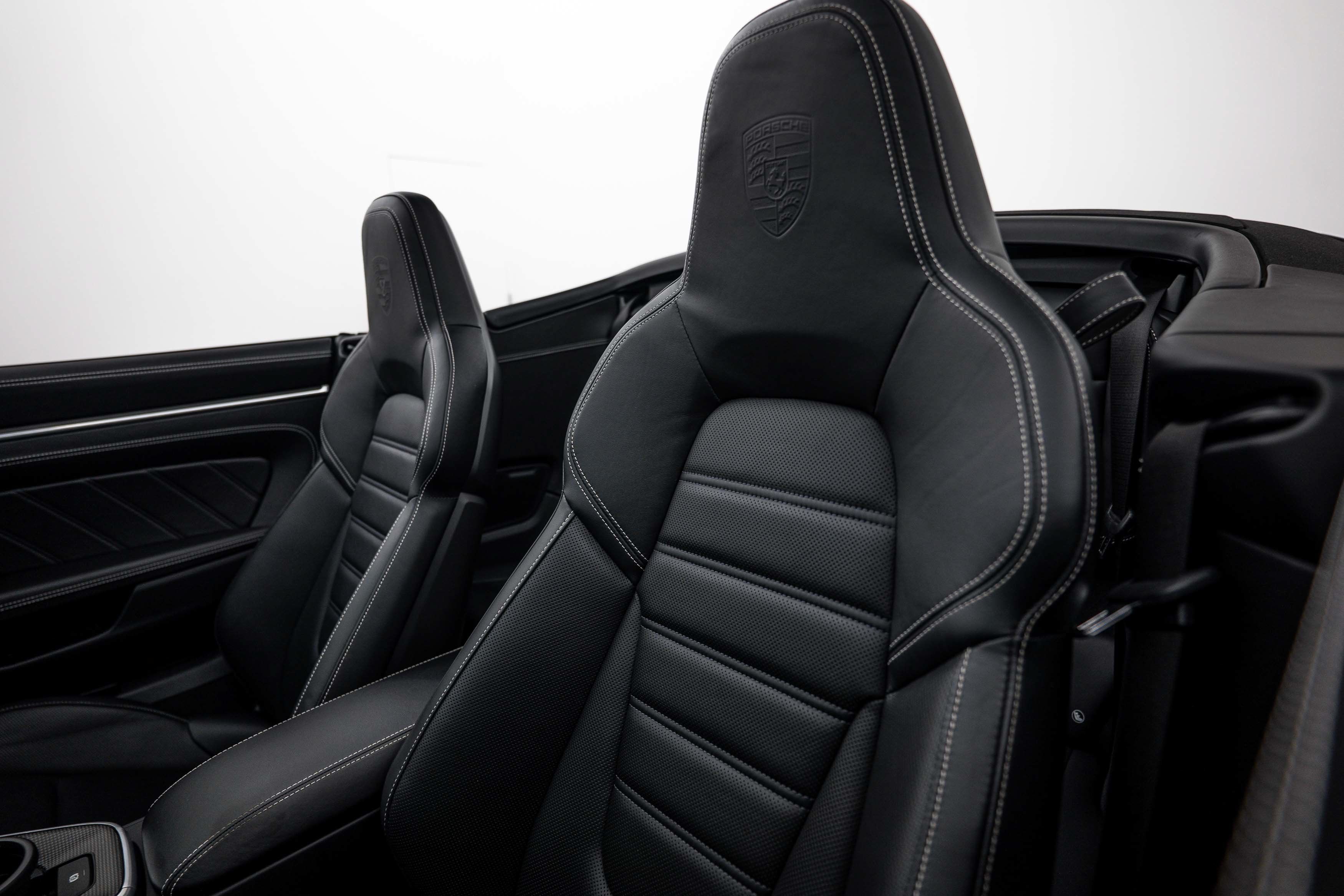 Certified 2022 Porsche 911 Turbo S AWD/4WD image 16