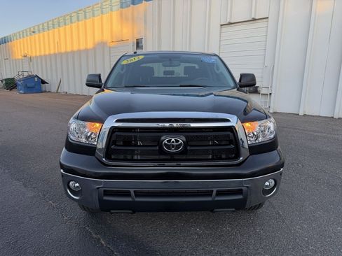 Used 2012 Toyota Tundra 4x4 CrewMax image 2