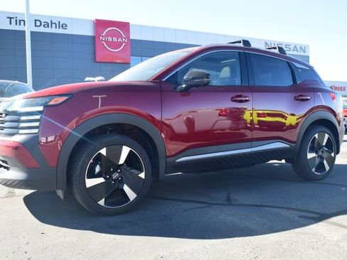 New 2026 Nissan Kicks SR w/ SR Premium Package image 3