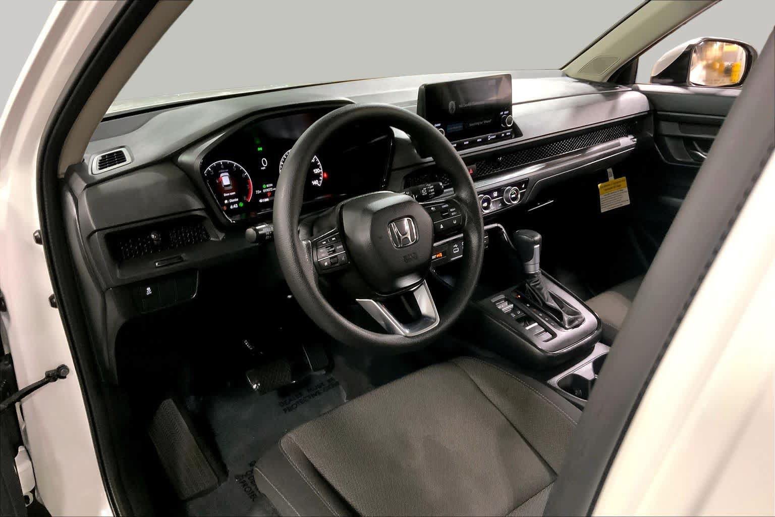 Used 2025 Honda CR-V EX image 18