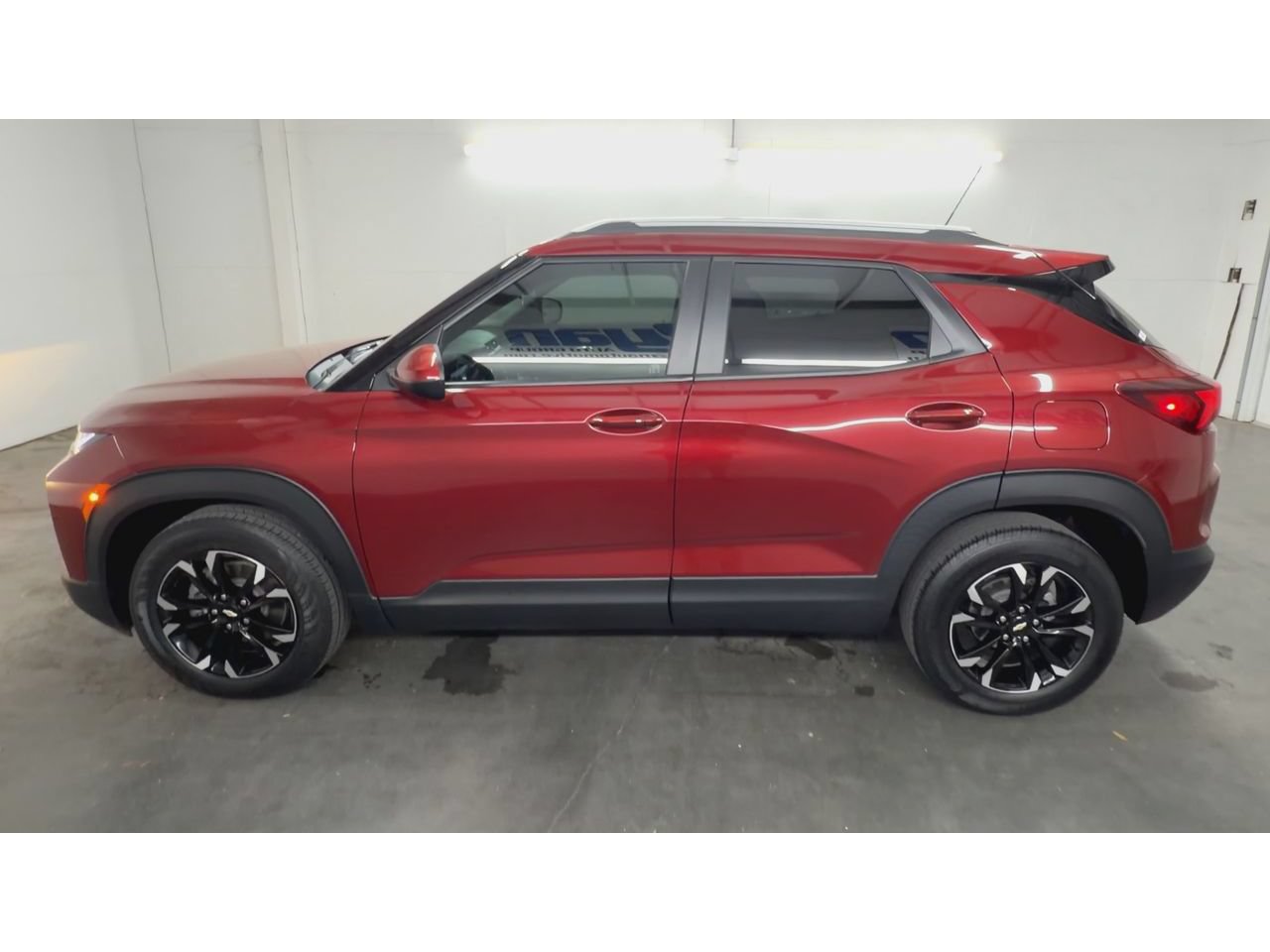 Used 2023 Chevrolet TrailBlazer LT FWD image 5