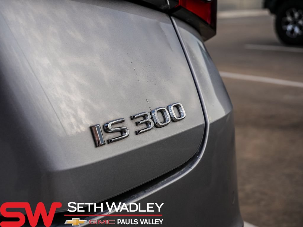 Used 2022 Lexus IS 300 w/ Premium Package RWD image 12