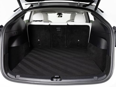 Used 2022 Tesla Model Y Performance AWD/4WD image 21