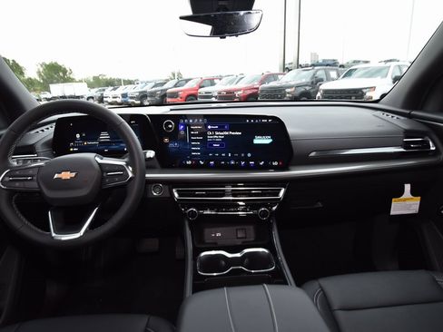 New 2026 Chevrolet Traverse LT w/ Driver Confidence Package image 12