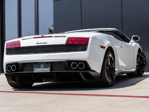 Used 2014 Lamborghini Gallardo LP 550-2 image 9