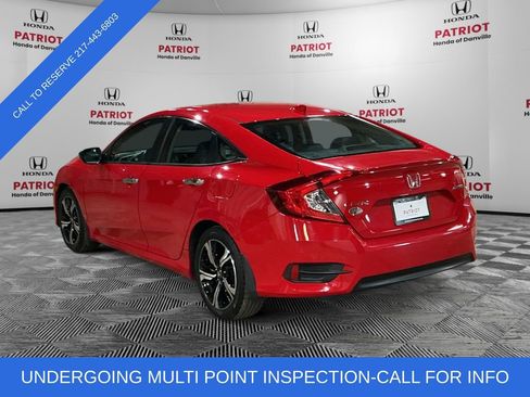 Used 2017 Honda Civic Touring image 3