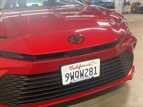 Used 2026 Toyota Camry LE w/ Convenience Package image 30