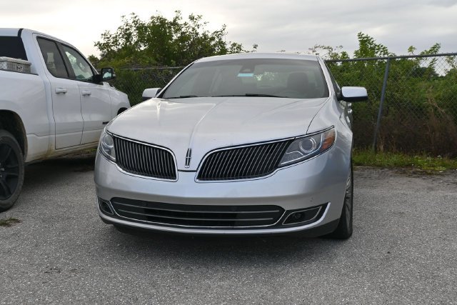 Used 2015 Lincoln MKS w/ Equipment Group 101A FWD image 4