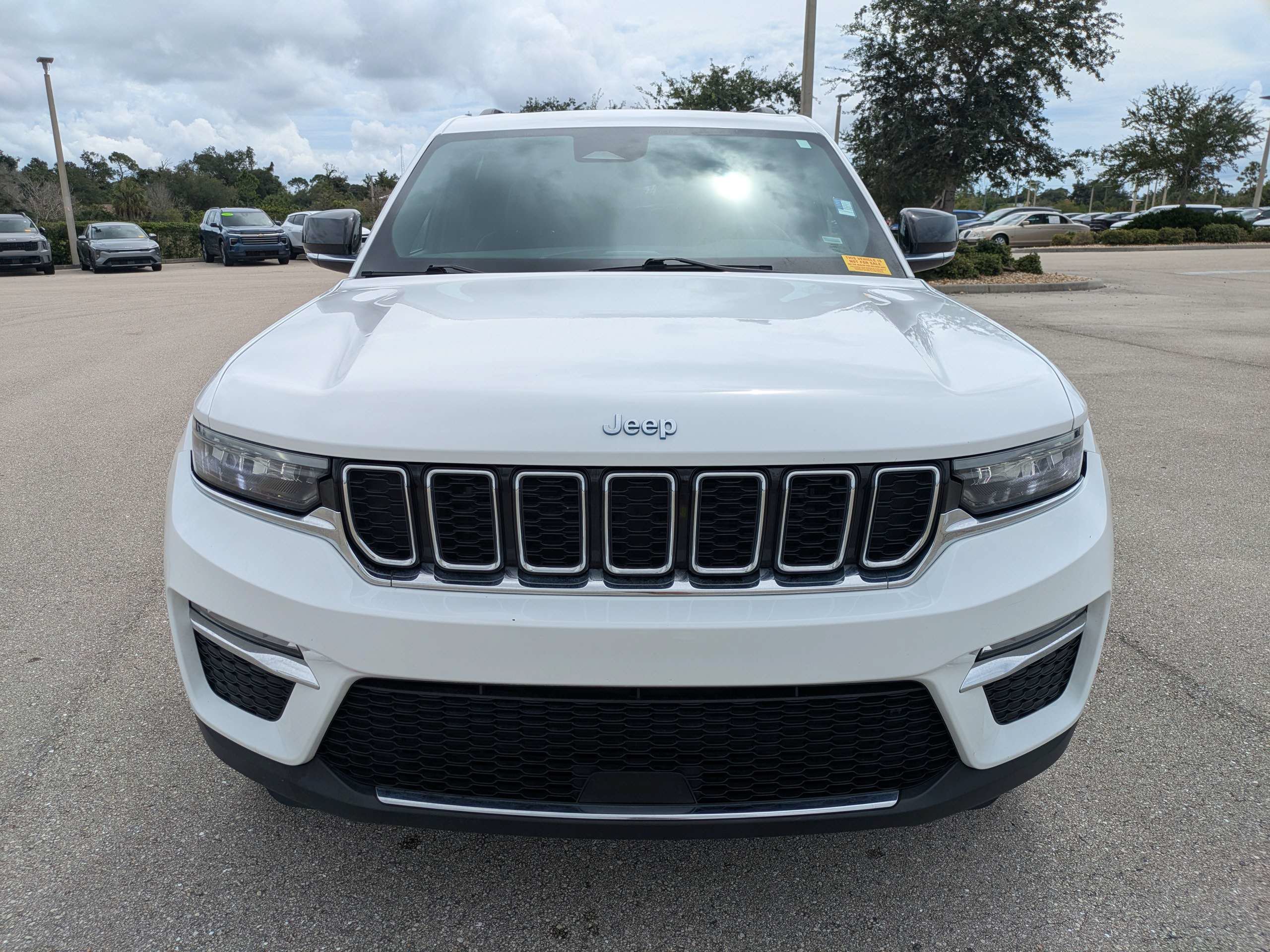 Used 2024 Jeep Grand Cherokee Limited 4xe AWD/4WD image 9