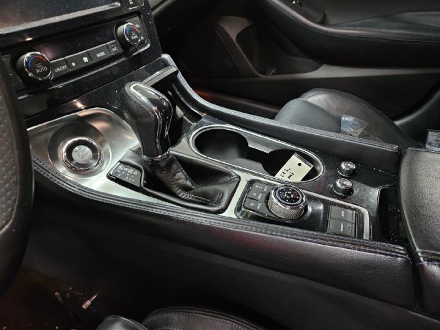 Used 2017 Nissan Maxima SR w/ Midnight Edition FWD image 11