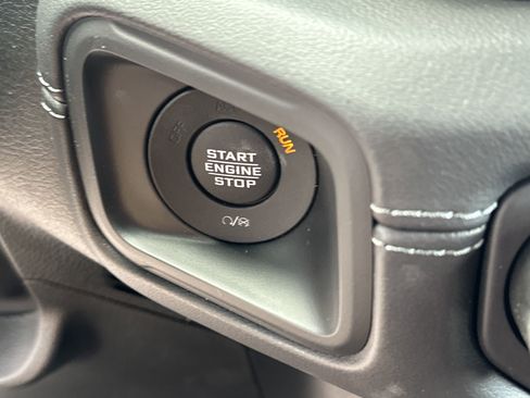 New 2025 Jeep Wrangler Unlimited Rubicon 392 image 18