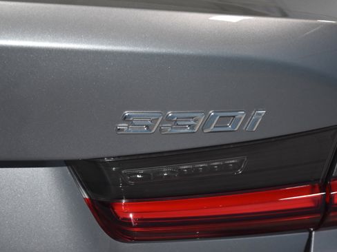 New 2026 BMW 330i xDrive Sedan w/ Premium Package image 26