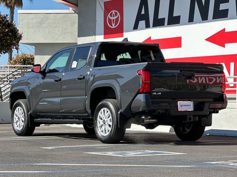 New 2026 Toyota Tacoma SR5 image 3