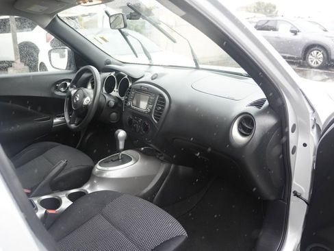 Used 2016 Nissan Juke S image 19