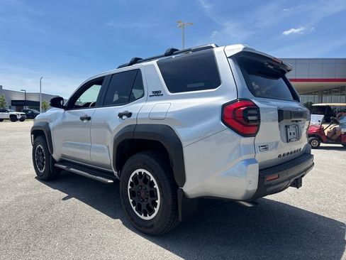 Used 2026 Toyota 4Runner TRD Off-Road AWD/4WD image 4